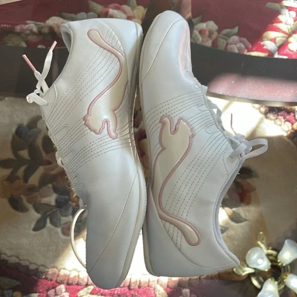 Puma - Picture 7 of 9